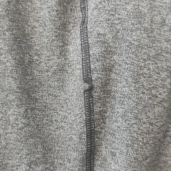 Athleta Women's Space Dye Chaturanga Capri Legging Criss Cross Gray Size L - Picture 7 of 9